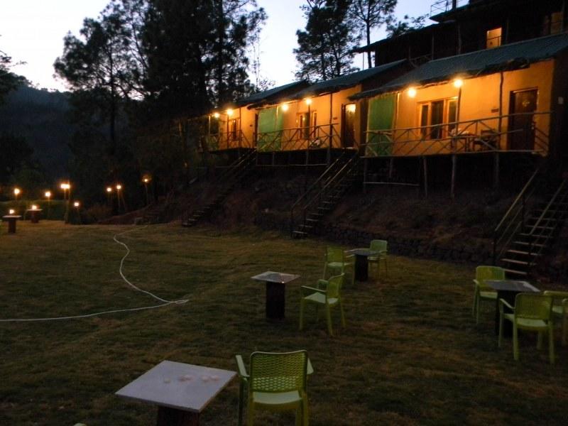 The Mud House Resort Kasauli Buitenkant foto