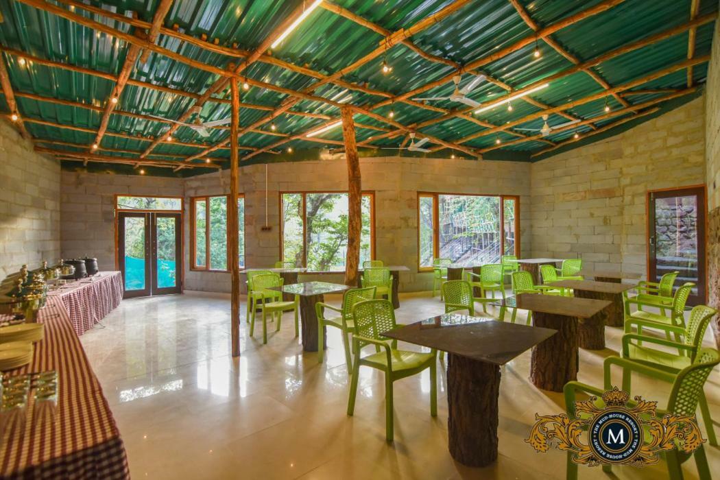 The Mud House Resort Kasauli Buitenkant foto