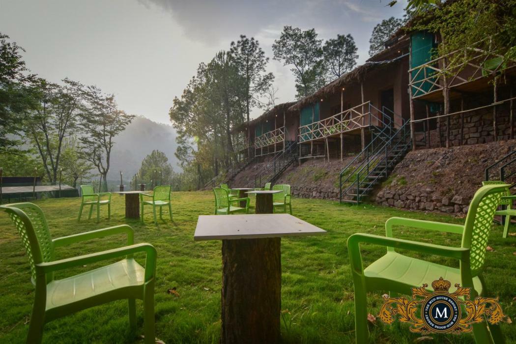 The Mud House Resort Kasauli Buitenkant foto