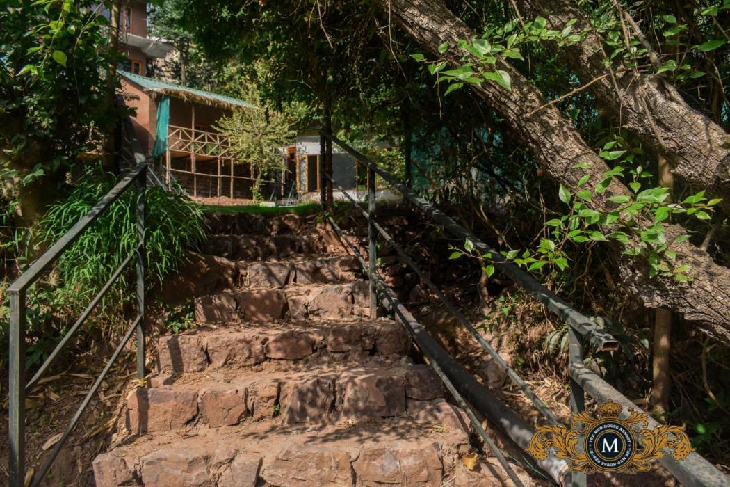 The Mud House Resort Kasauli Buitenkant foto